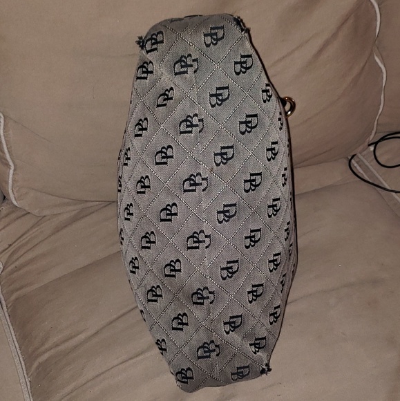 Authentic dooney & bourke bag - Picture 3 of 8
